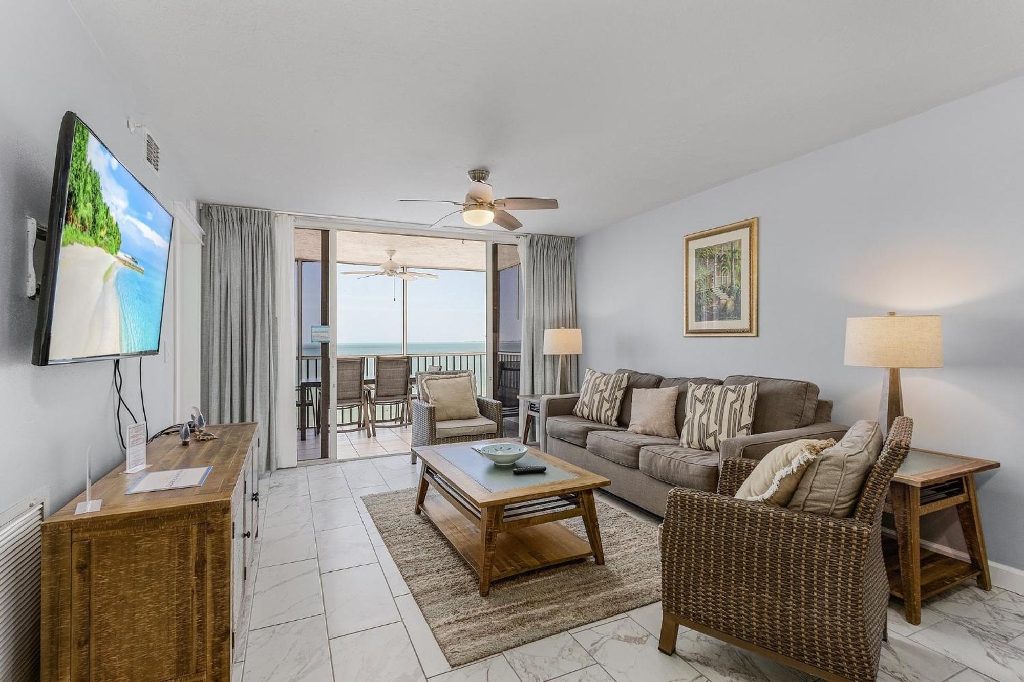 Fantastic Gulf Front Condo On The North End Of The Island - Beach Villas # 504 Condo Fort Myers Beach Exterior photo